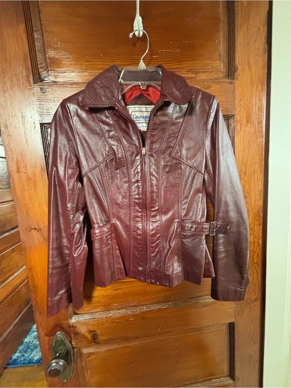 Vintage Women's Burgundy Leather Zip-Front Jacket
